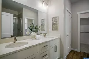 6752 Naomi Danielle St SE, Salem, OR 97306 - Photo 34