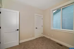 6752 Naomi Danielle St SE, Salem, OR 97306 - Photo 12