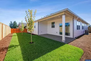 760 Emily Grace Ct SE, Salem, OR 97306 - Photo 38