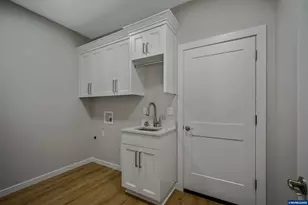 760 Emily Grace Ct SE, Salem, OR 97306 - Photo 24