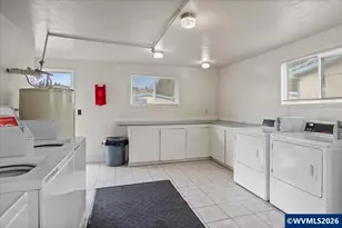 1254 8th St NW, Salem, OR 97304 - Photo 34