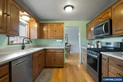 247 Cedar St, Lyons, OR 97358 - Photo 8