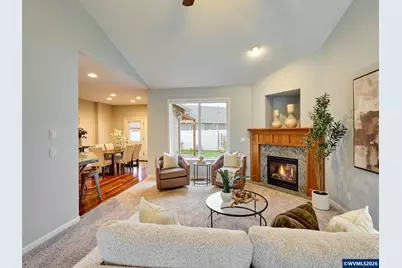 829 Pioneer Dr, Silverton, OR 97381 - Photo 8
