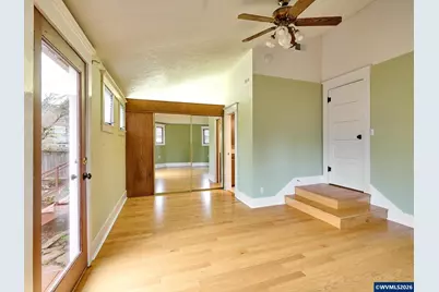 216 S James St, Silverton, OR 97381 - Photo 18