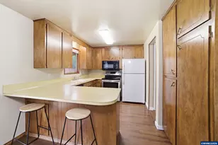 537 26th Av SE, Albany, OR 97322 - Photo 14