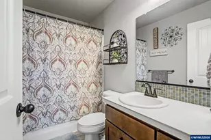 1491 Foxglove St, Woodburn, OR 97071 - Photo 22