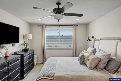 1491 Foxglove St, Woodburn, OR 97071 - Photo 24