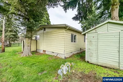 304 Moyer St, Brownsville, OR 97327 - Photo 34