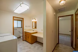 3576 Terrace Dr NW, Albany, OR 97321 - Photo 24