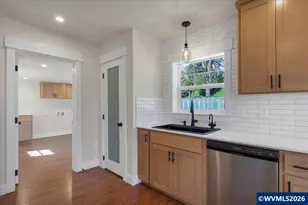 319 SW Church St, Dallas, OR 97338 - Photo 8