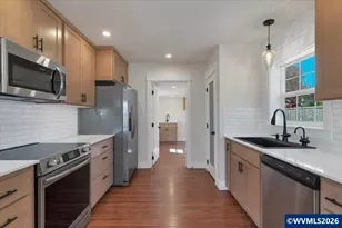 319 SW Church St, Dallas, OR 97338 - Photo 6