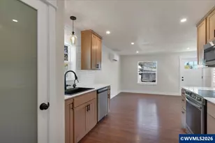 319 SW Church St, Dallas, OR 97338 - Photo 10