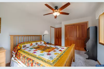 1115 Skookum Dr, Silverton, OR 97381 - Photo 38