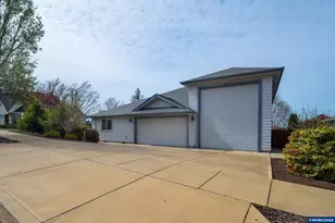 1115 Skookum Dr, Silverton, OR 97381 - Photo 6