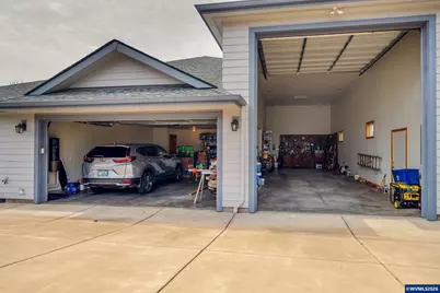 1115 Skookum Dr, Silverton, OR 97381 - Photo 40