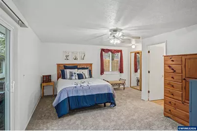 171 NW Douglas St, Dallas, OR 97338 - Photo 22