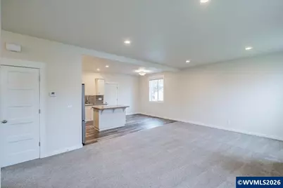 66 N 8th St, Lebanon, OR 97355 - Photo 8