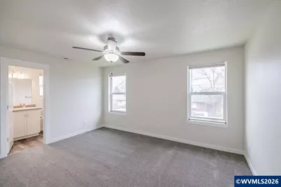 66 N 8th St, Lebanon, OR 97355 - Photo 10