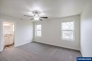 66 N 8th St, Lebanon, OR 97355 - Photo 10