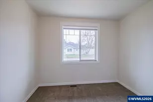 66 N 8th St, Lebanon, OR 97355 - Photo 18