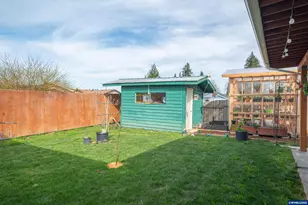 2629 S 9th St, Lebanon, OR 97355 - Photo 30