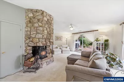 932 Olive Wy E, Monmouth, OR 97361 - Photo 8