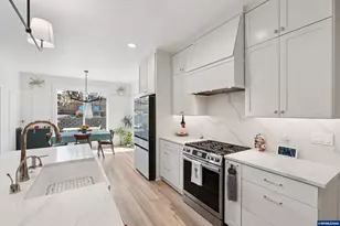 5927 Evangelista St S, Salem, OR 97306 - Photo 18