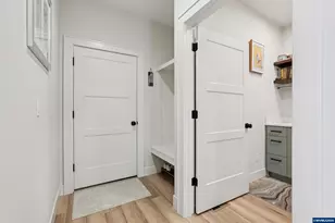 5927 Evangelista St S, Salem, OR 97306 - Photo 28