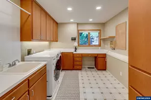 4255 Eola Dr NW, Salem, OR 97304 - Photo 32
