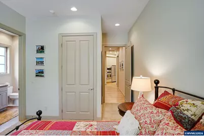 3398 Championship Dr S, Salem, OR 97302 - Photo 32