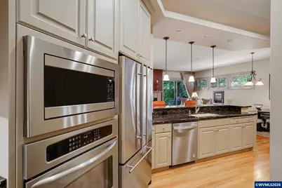 3398 Championship Dr S, Salem, OR 97302 - Photo 16