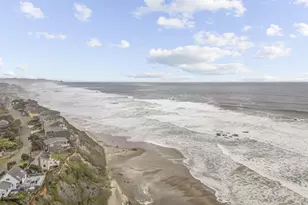 2325 SW Bard Loop Lp, Lincoln City, OR 97367 - Photo 36