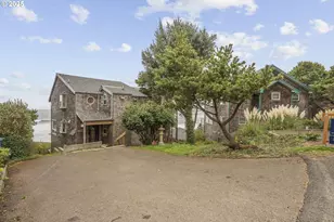 2325 SW Bard Loop Lp, Lincoln City, OR 97367 - Photo 2