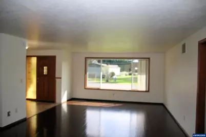 500 Hausman Av, Brownsville, OR 97327 - Photo 6