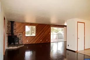 500 Hausman Ave, Brownsville, OR 97327 - Photo 2