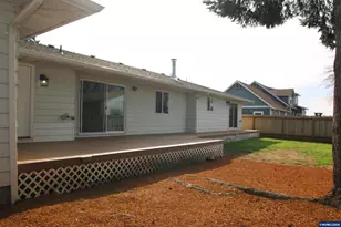 500 Hausman Ave, Brownsville, OR 97327 - Photo 30