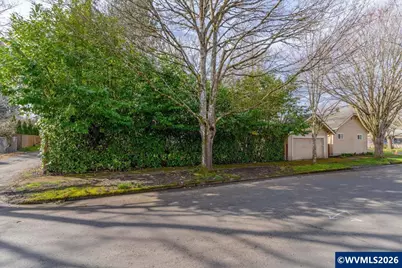 696 Breys Av NE, Salem, OR 97301 - Photo 30