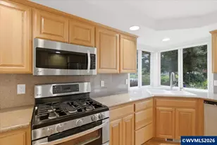 702 Castle Pines Dr N, Keizer, OR 97303 - Photo 16