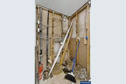 4274 5th St, Hubbard, OR 97032 - Photo 18