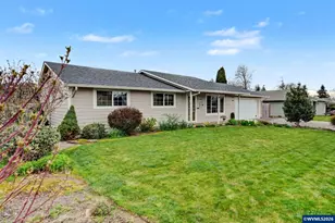 640 S Pershing St, Mount Angel, OR 97362 - Photo 2