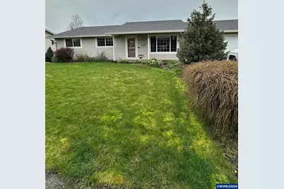 640 S Pershing St, Mount Angel, OR 97362 - Photo 2