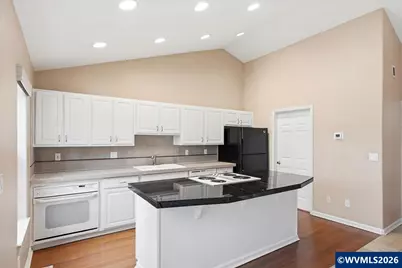 13491 SW Summerwood Dr, Portland, OR 97223 - Photo 10