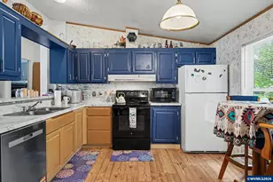 1255 SE Hood St, Albany, OR 97322 - Photo 6