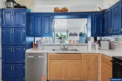 1255 SE Hood St, Albany, OR 97322 - Photo 8