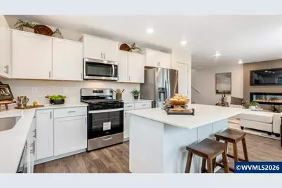 105 Greencrest St NE, Salem, OR 97301 - Photo 12