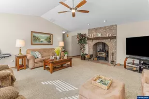 2102 78th Dr SE, Salem, OR 97317 - Photo 22