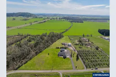 978 Meadows Ln, Jefferson, OR 97352 - Photo 44