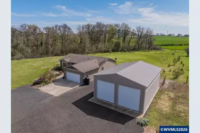 978 Meadows Ln, Jefferson, OR 97352 - Photo 1