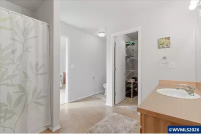 978 Meadows Ln, Jefferson, OR 97352 - Photo 20