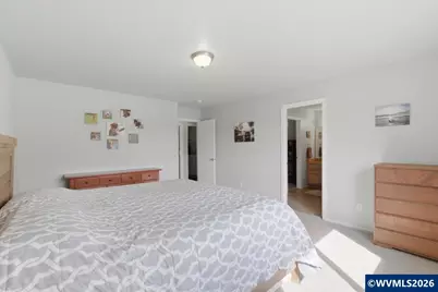 978 Meadows Ln, Jefferson, OR 97352 - Photo 18